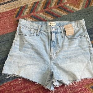 NWT Madewell high rise perfect vintage jean shorts size 32